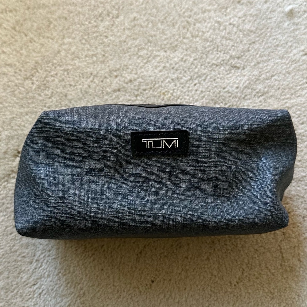 Tumi for Delta Travel Pouch